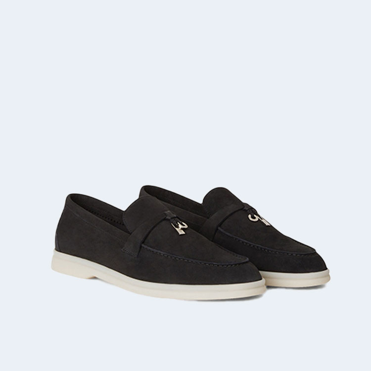 로로피아나 썸머 참 워크 스웨이드 캐비어