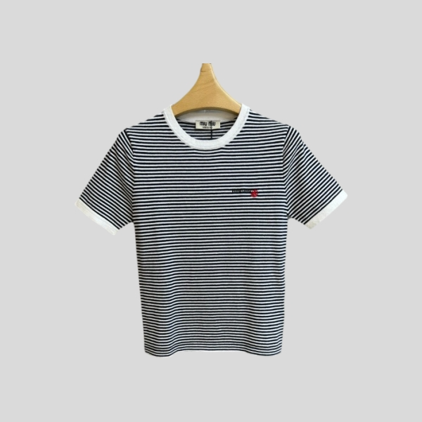 미우미우 스트라이프 반팔