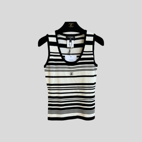 샤넬 스트라이프 니트 민소매 탑