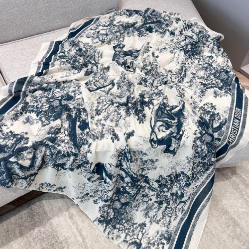 디올 비치 숄 네이비 블루