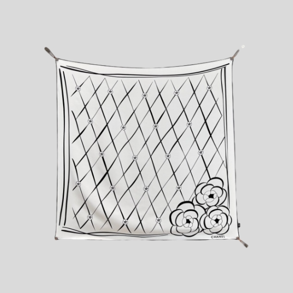 샤넬 다이아몬드 카멜리아 화이트