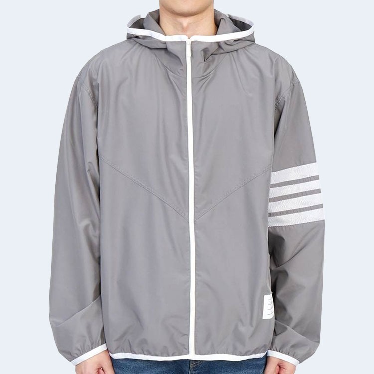 톰브라운 사선 바람막이 자켓