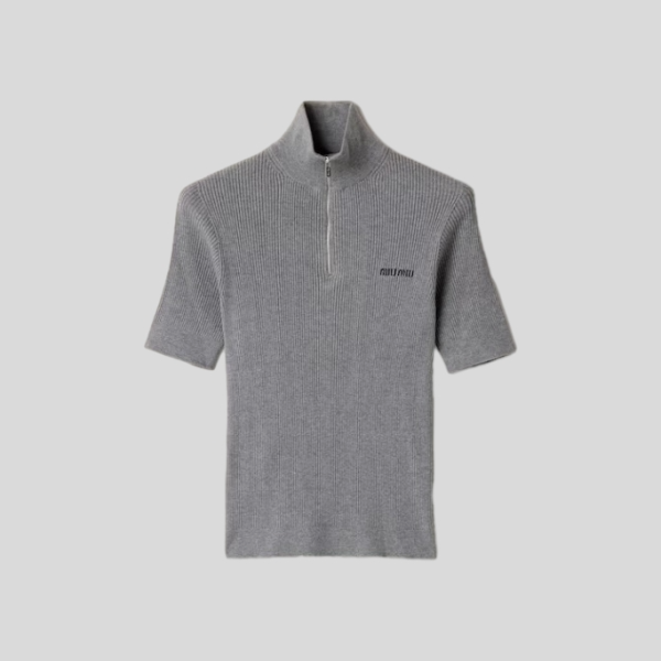 미우미우 코튼 하프 지퍼 스웨터