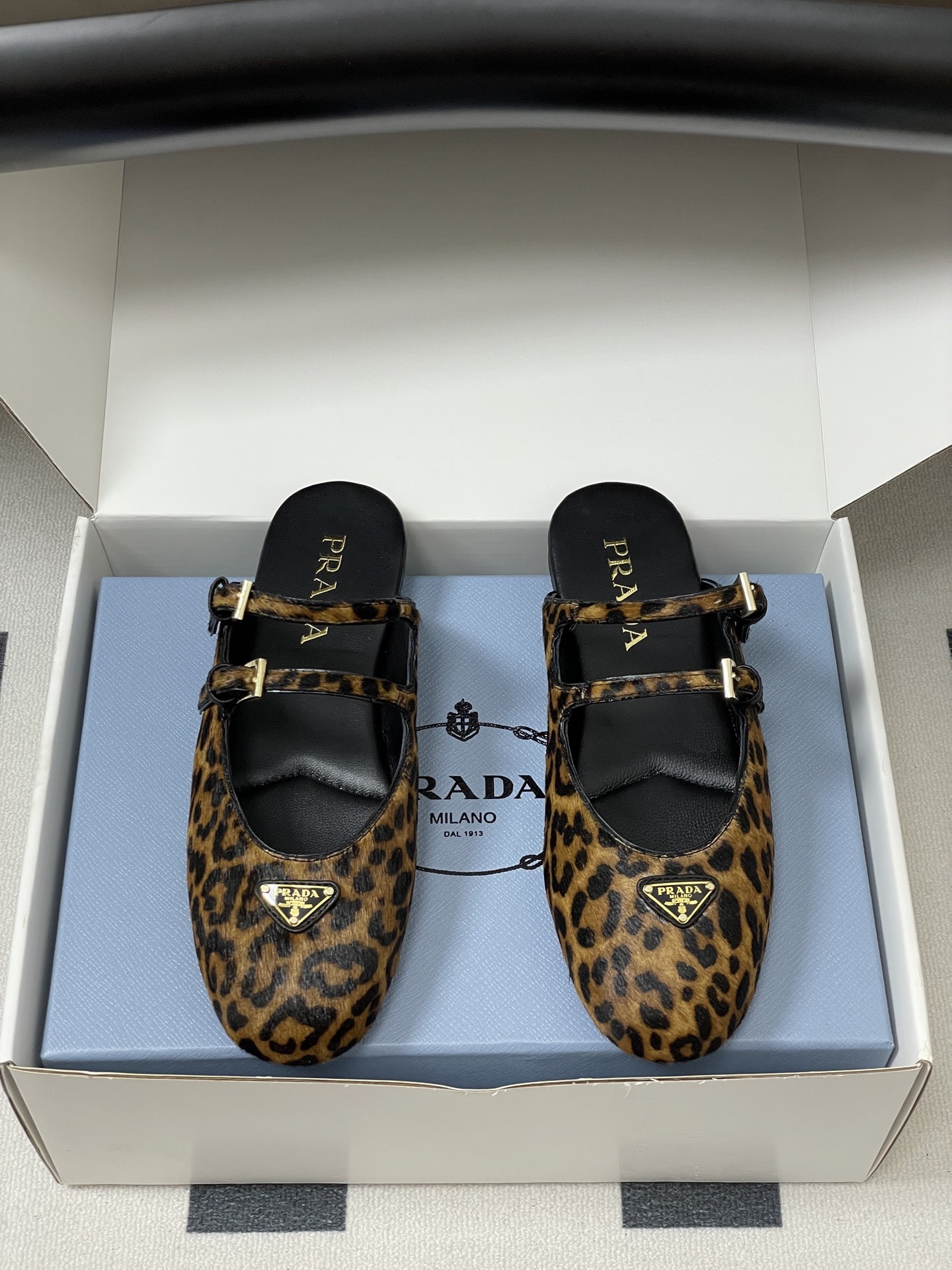 프*다 25S 신상 에나멜 메리제인 플랫