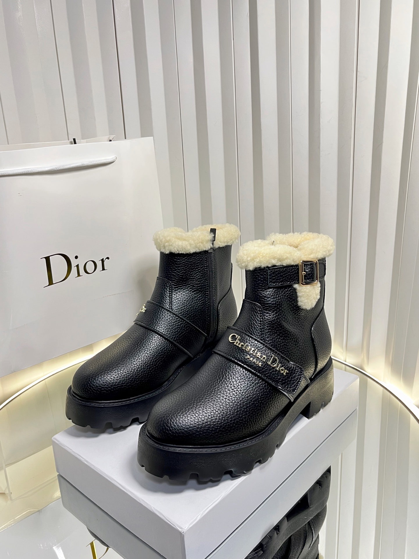 디* 25 신상 D-Major 퍼 여성부츠