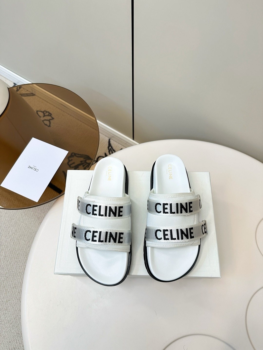 셀*느 25ss 여름 신상 벨크로 비치 슬리퍼