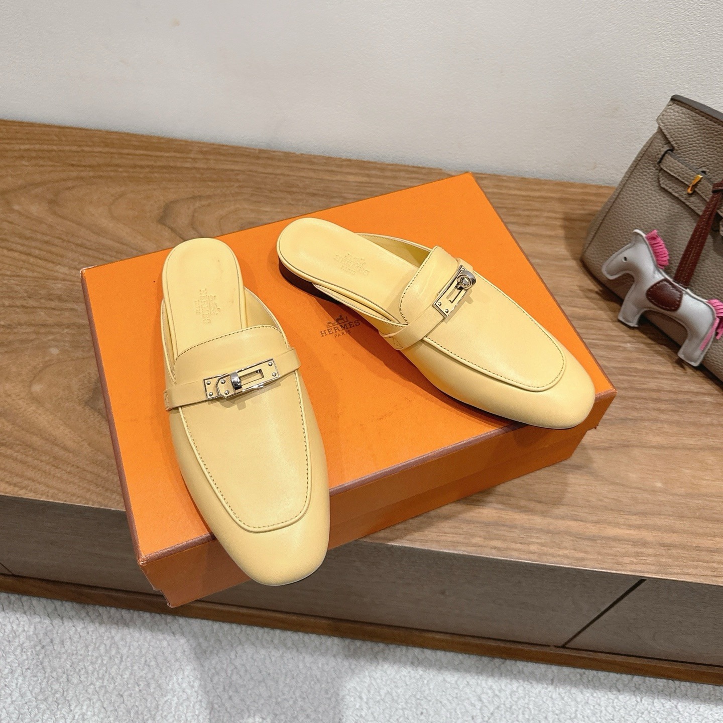 에*메스 25 신상 오즈 뮬