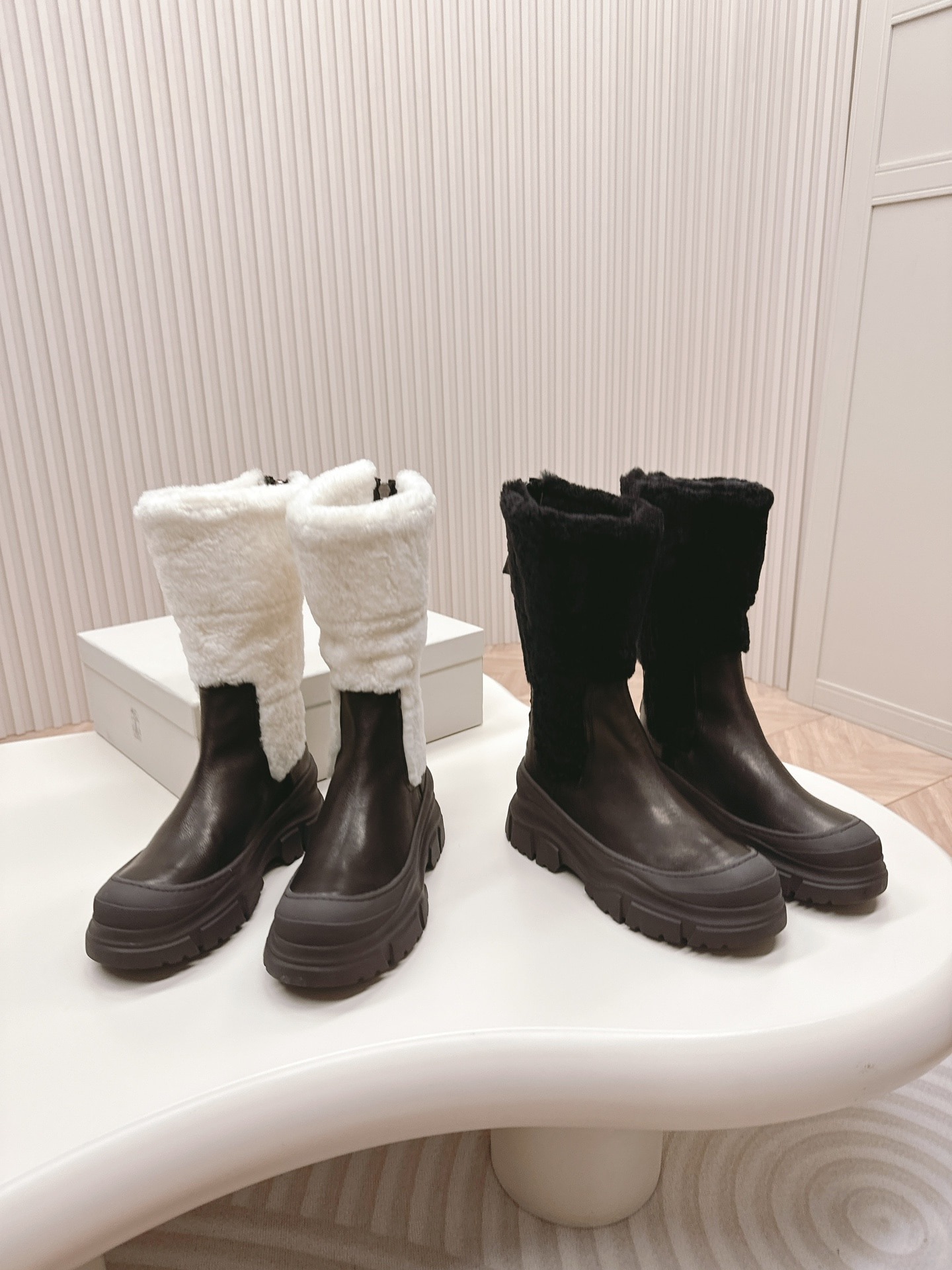 브*넬로 쿠치넬리 신상 부츠