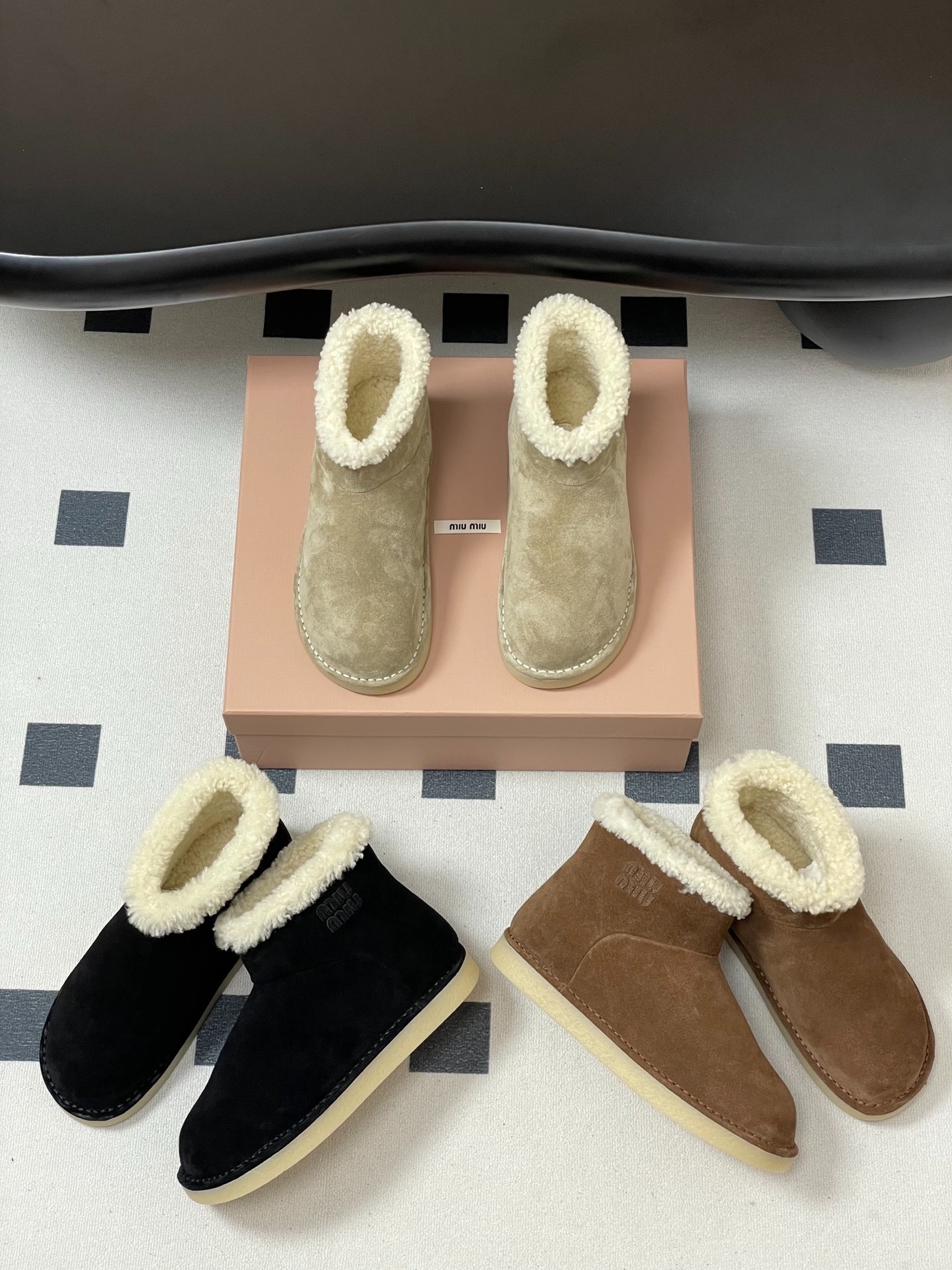 미*미* 신상 스웨이드 통굽 앵클부츠