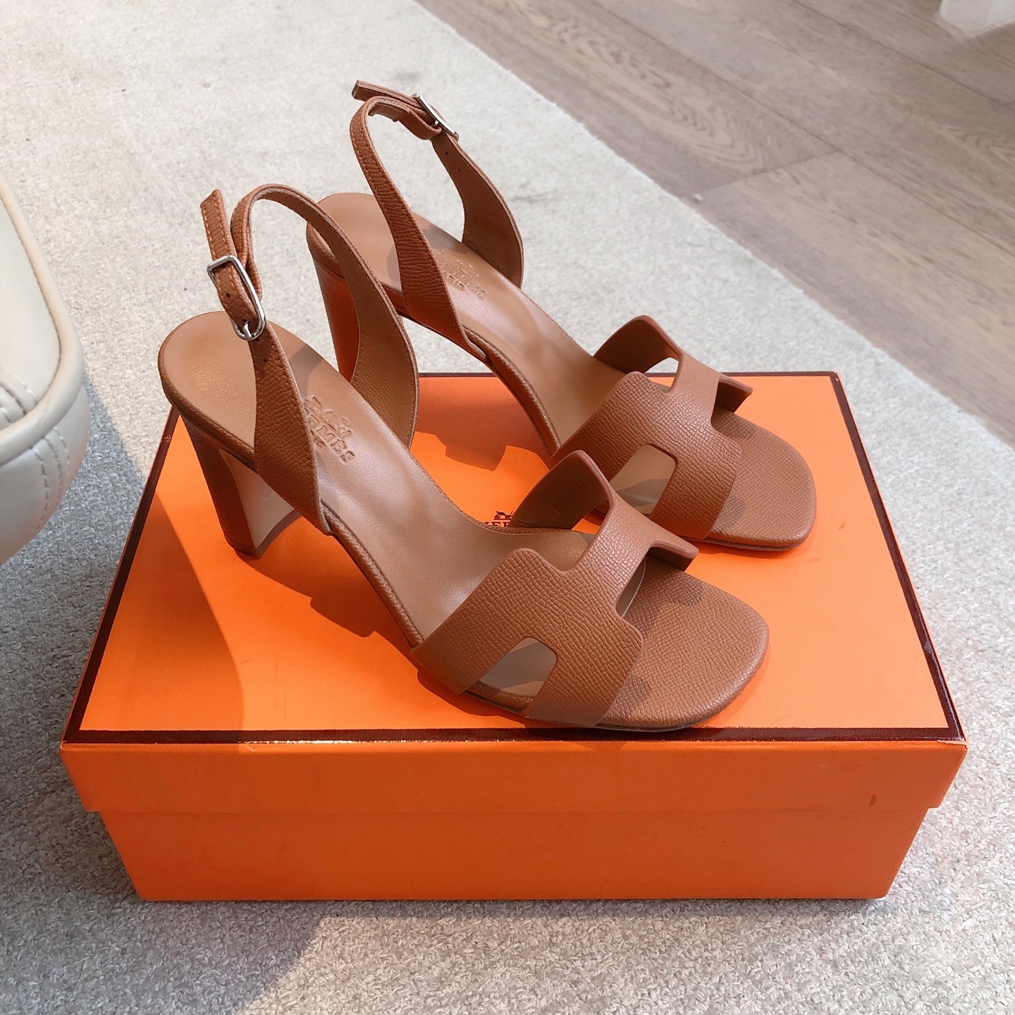 에*메스 25 산토리니 샌들