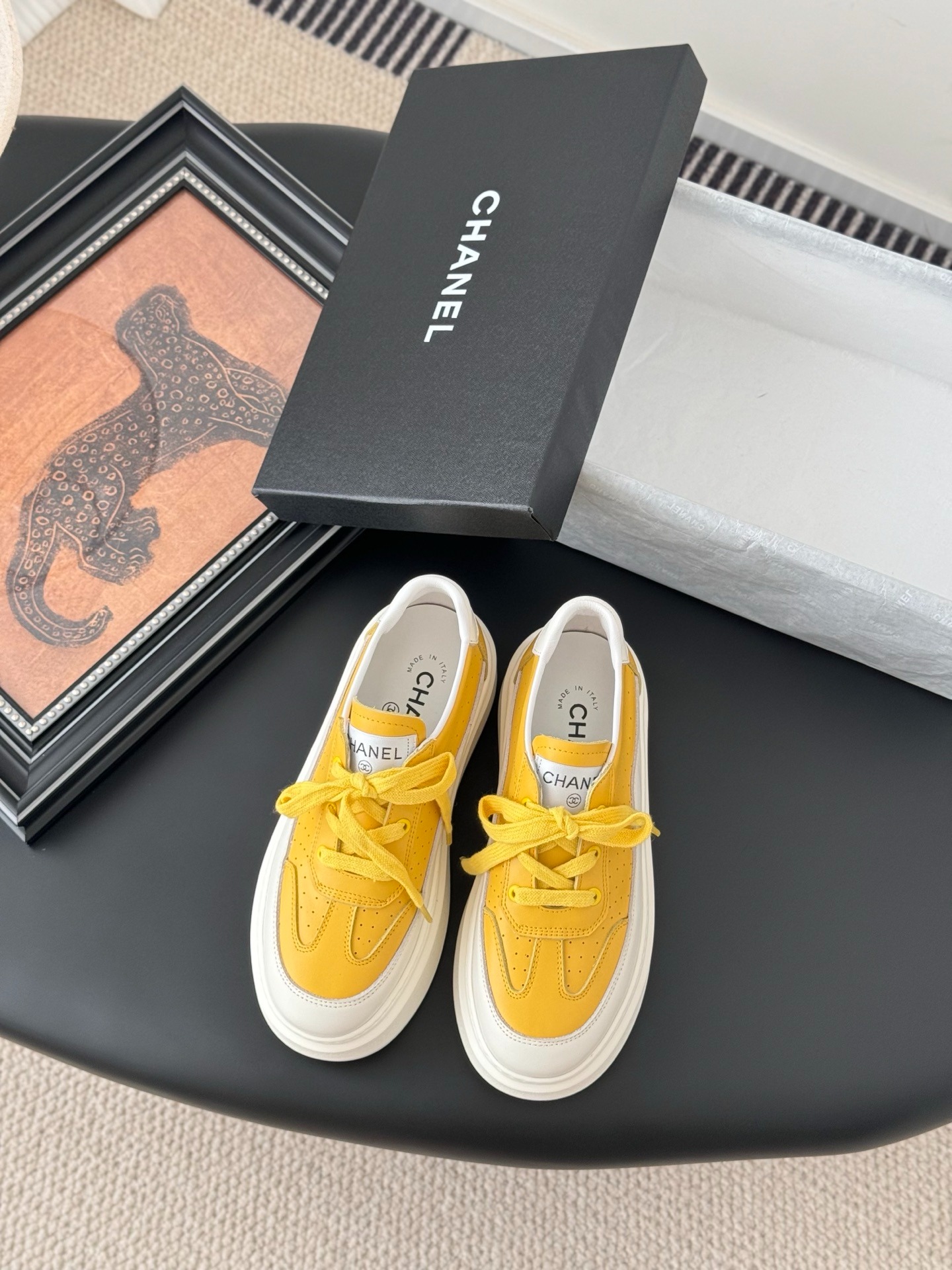 샤* 뉴팬더 패치워크 스니커즈