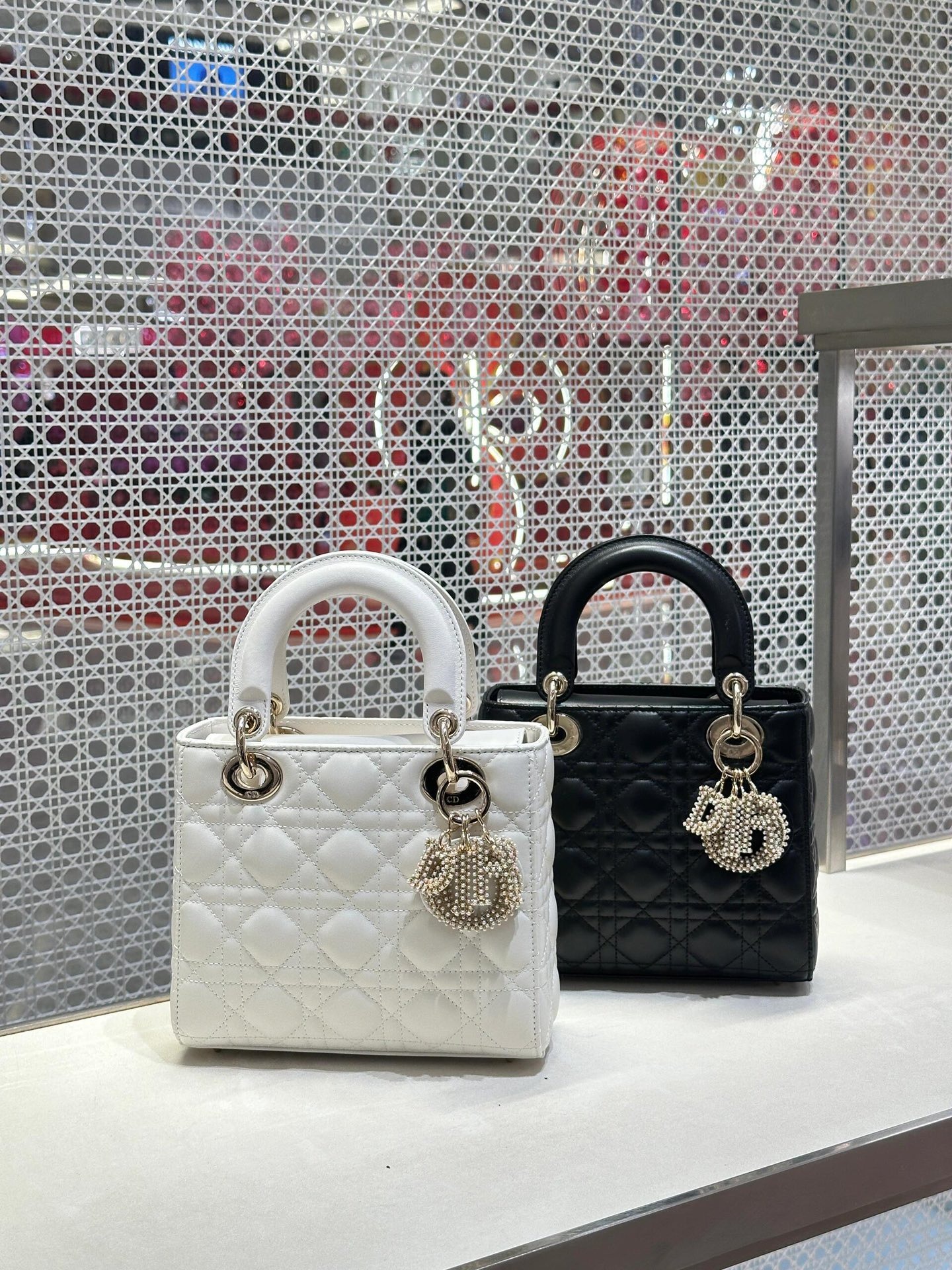 디올 까나쥬 스몰 레이디 백