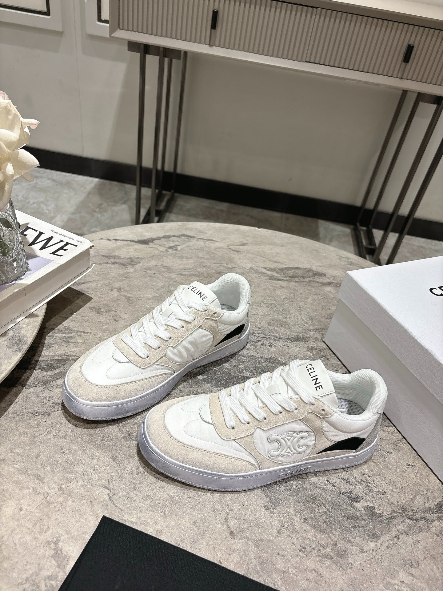 셀*느 신상 스니커즈