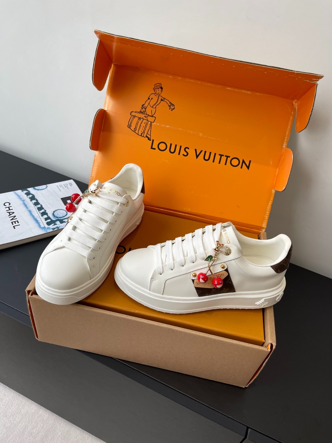 루*비통 캐주얼 스니커즈