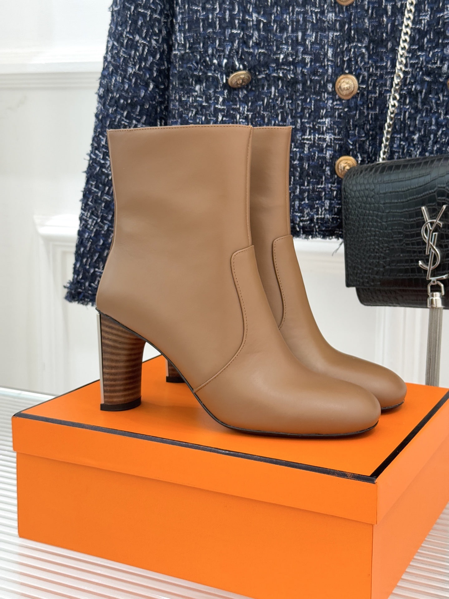 에*메스 25WF 신상 스틸레토 앵클부츠