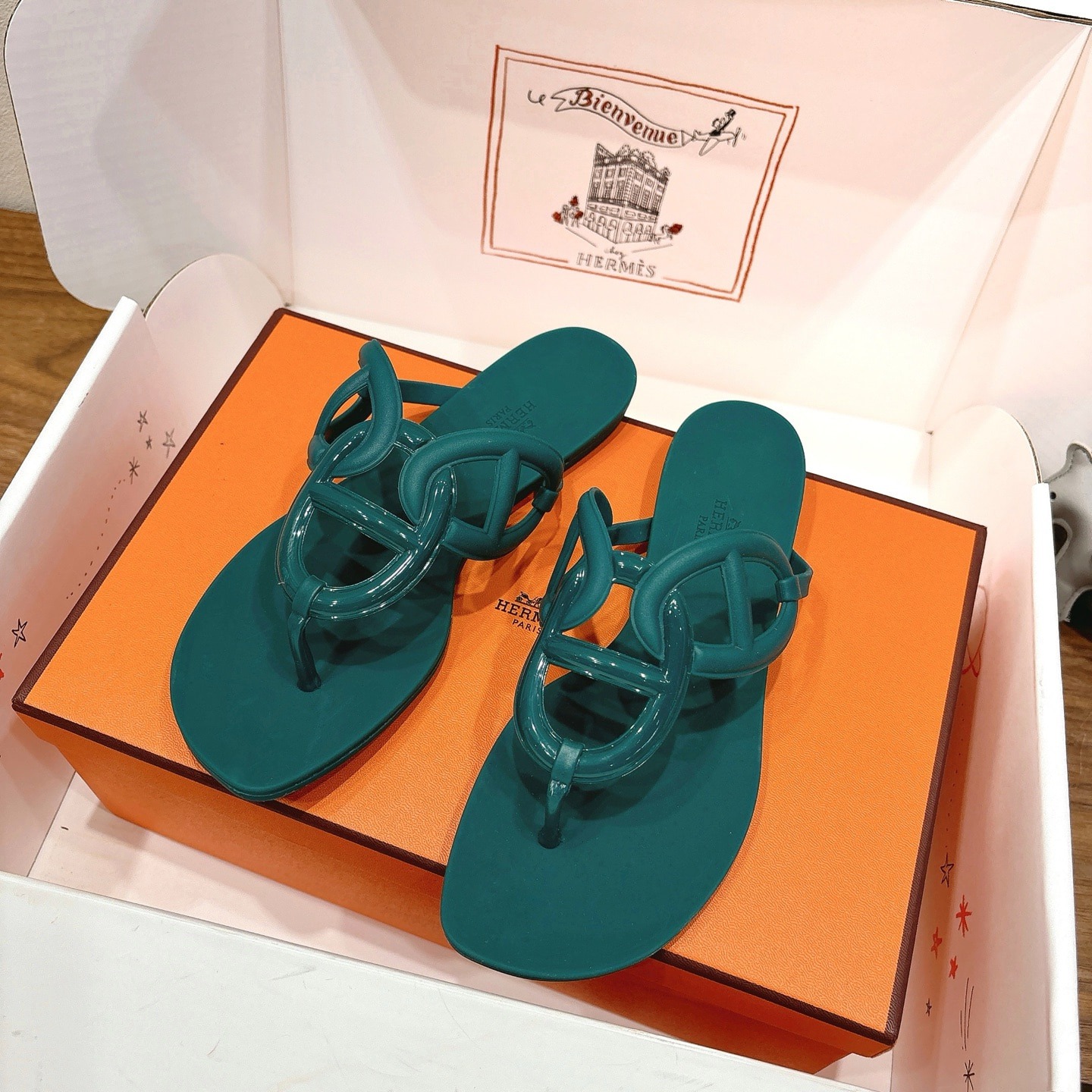 에*메스 2025 신상 쪼리