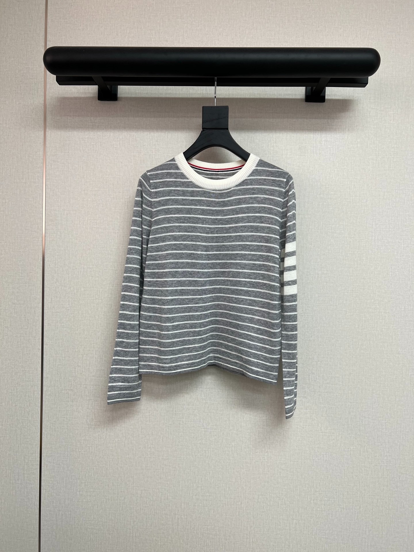 톰*라운 25 신상 클래식 스트라이프 니트