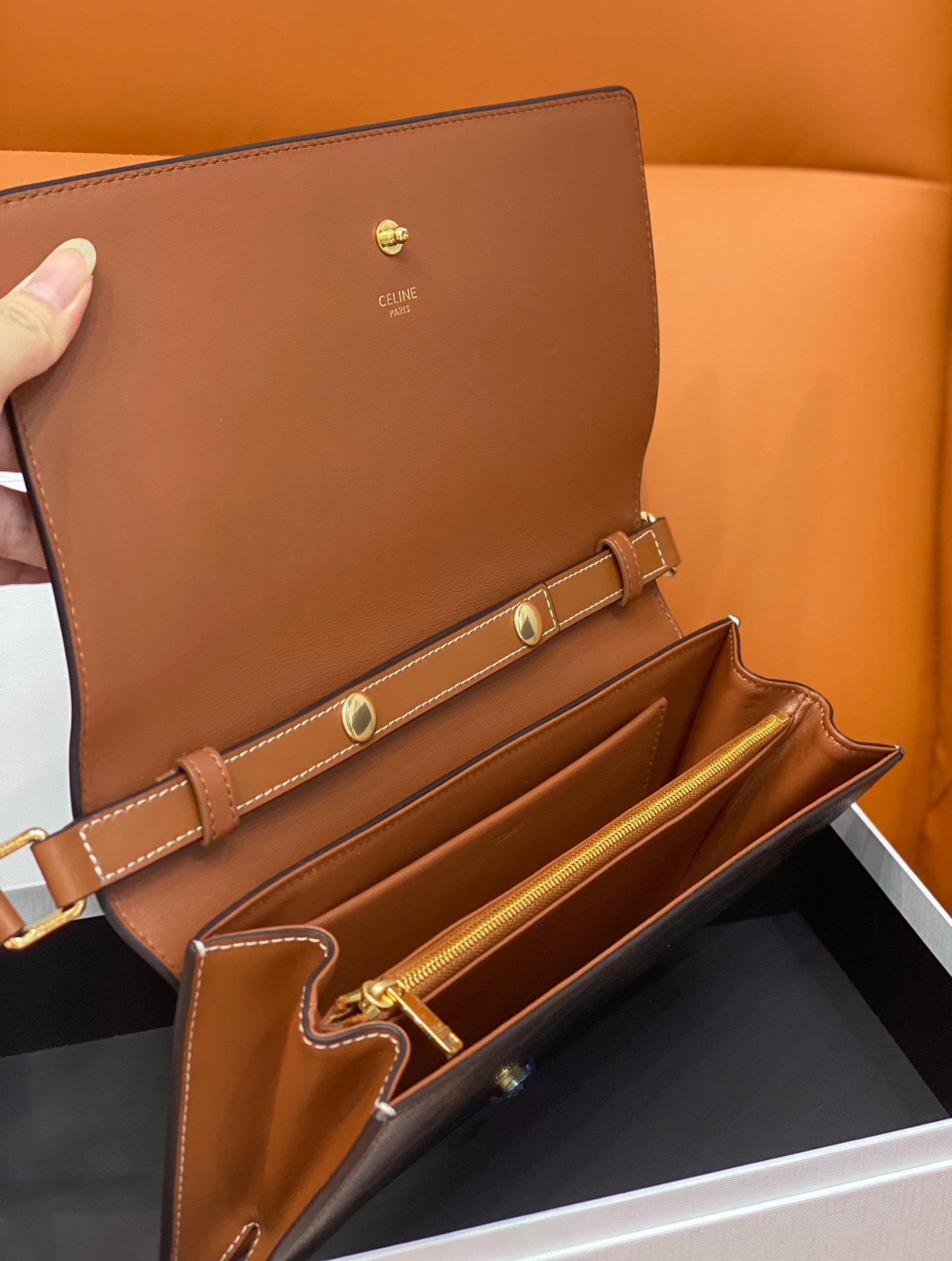 셀린느 신상 트레이즈 트리오엠페 클러치