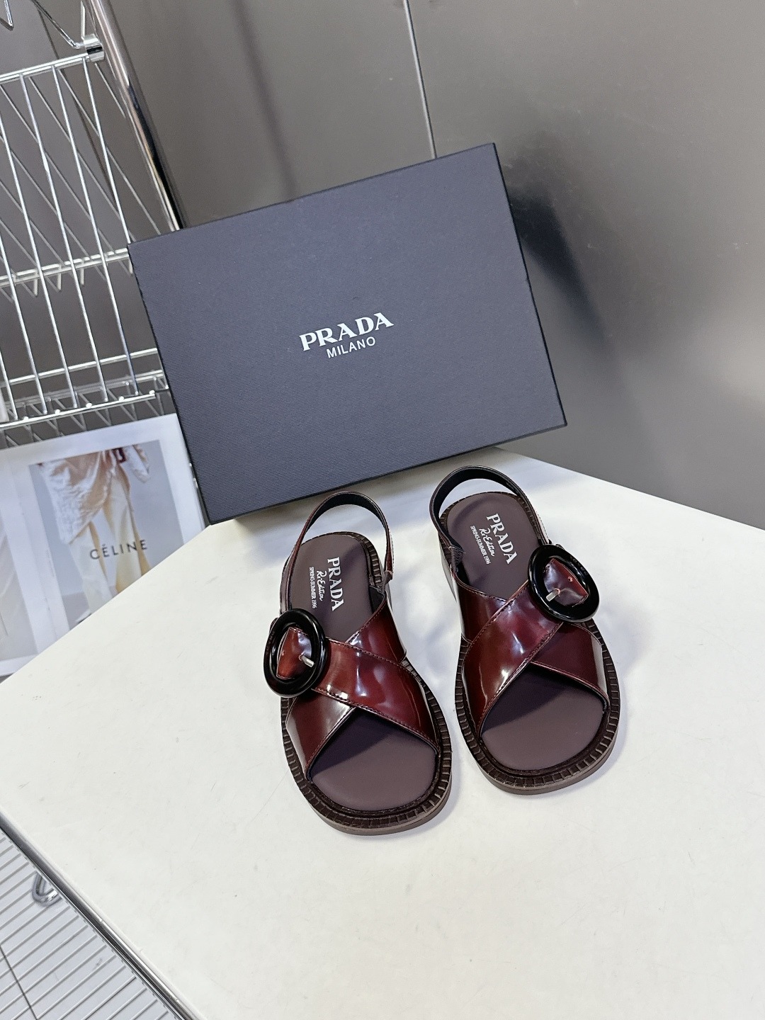 프*다 봄여름 신상 크로스 빈티지 샌들