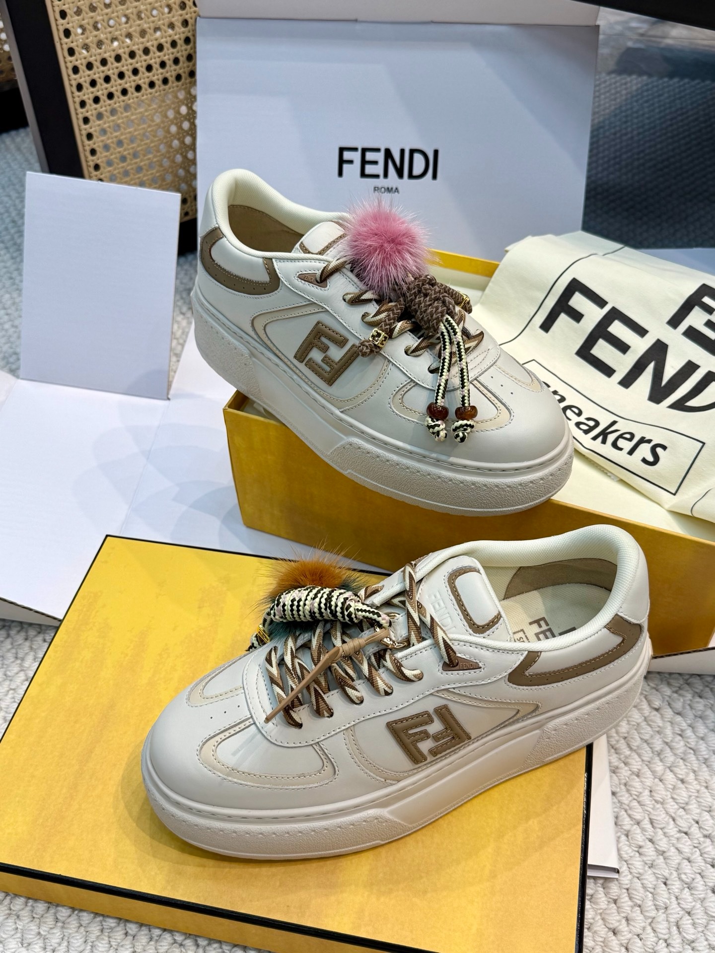 펜*  신상 통굽 플랫슈즈