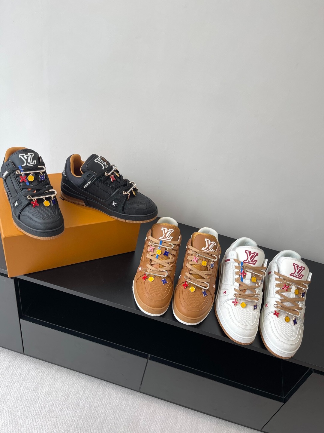 루*비통-TARINE 스니커즈 커플