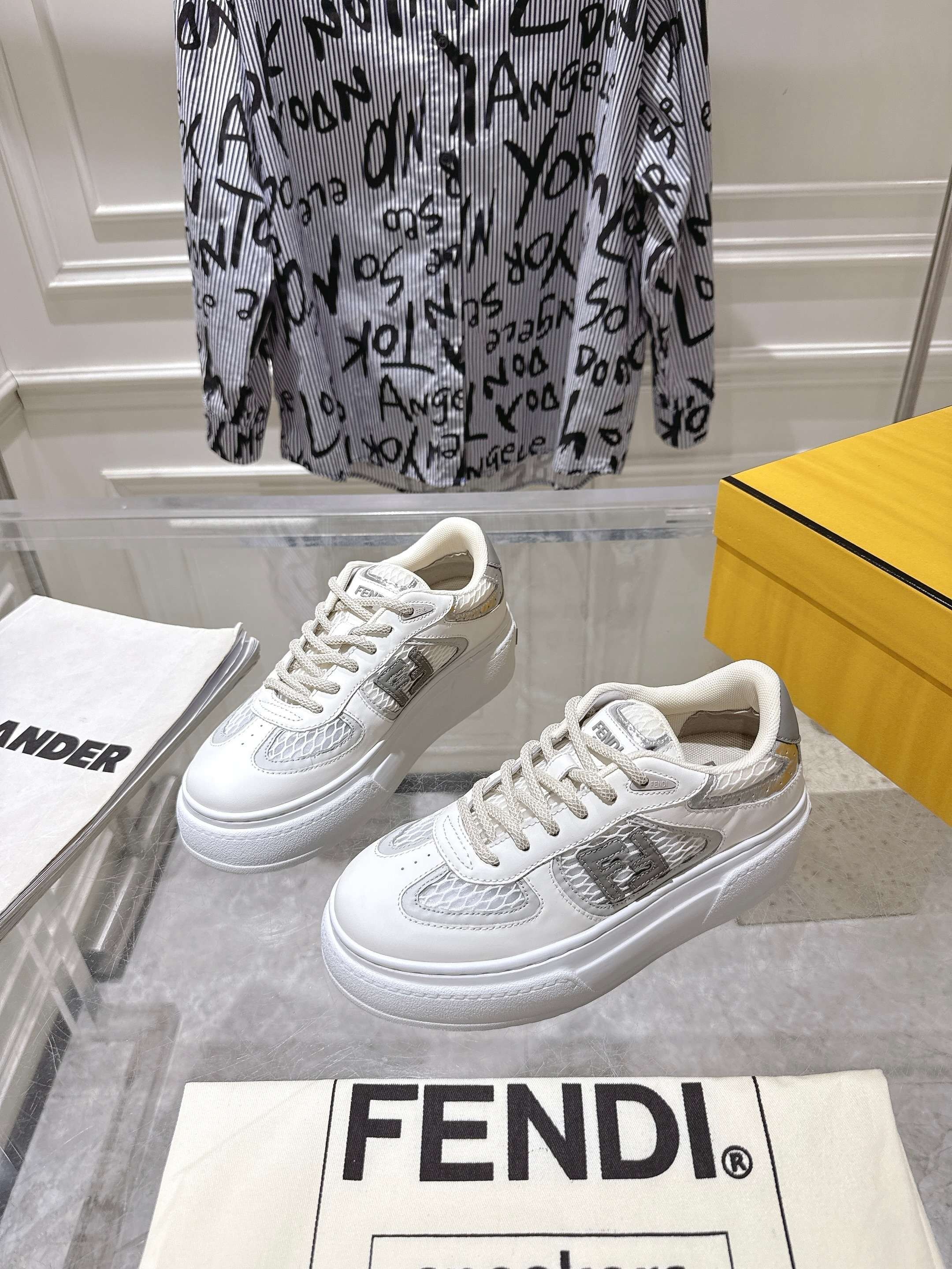 펜* 25년 신상 통굽 스니커즈