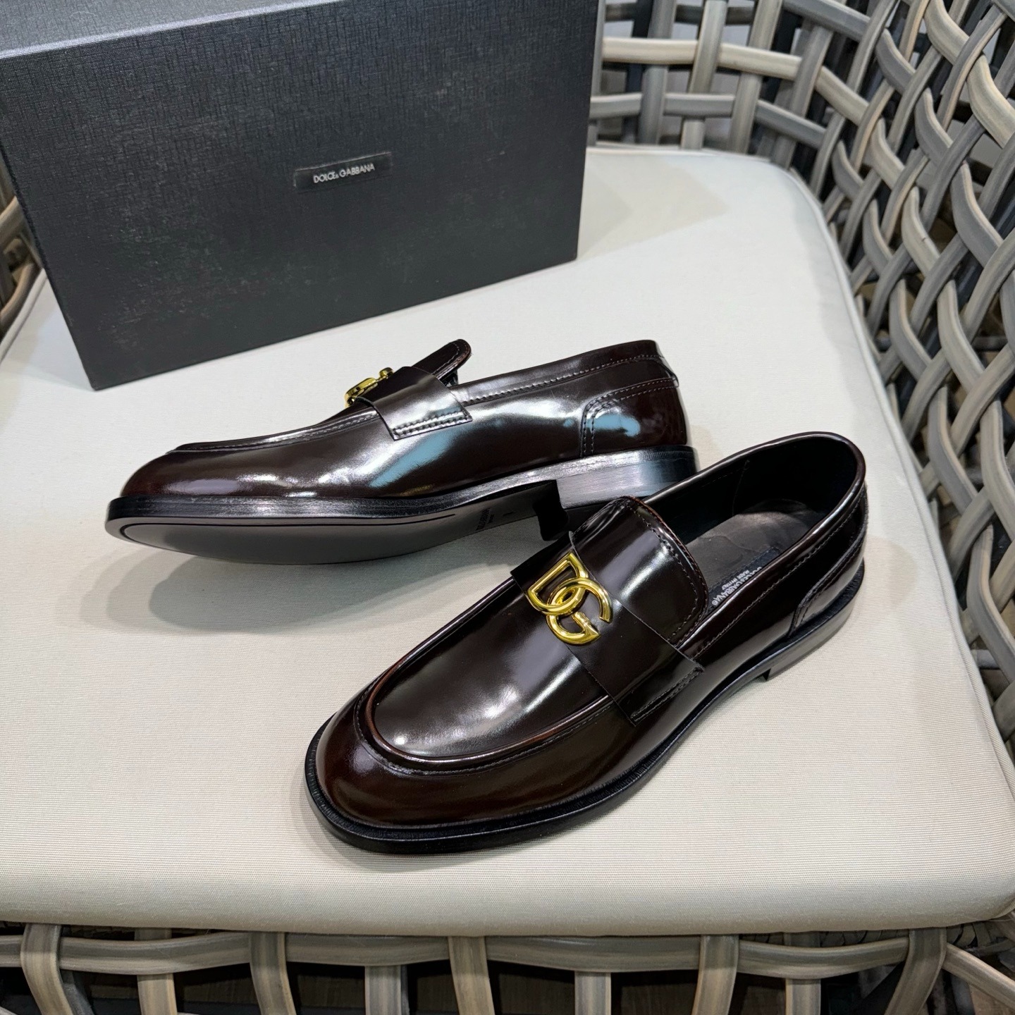 돌*앤가바나 소가죽 남성 로퍼