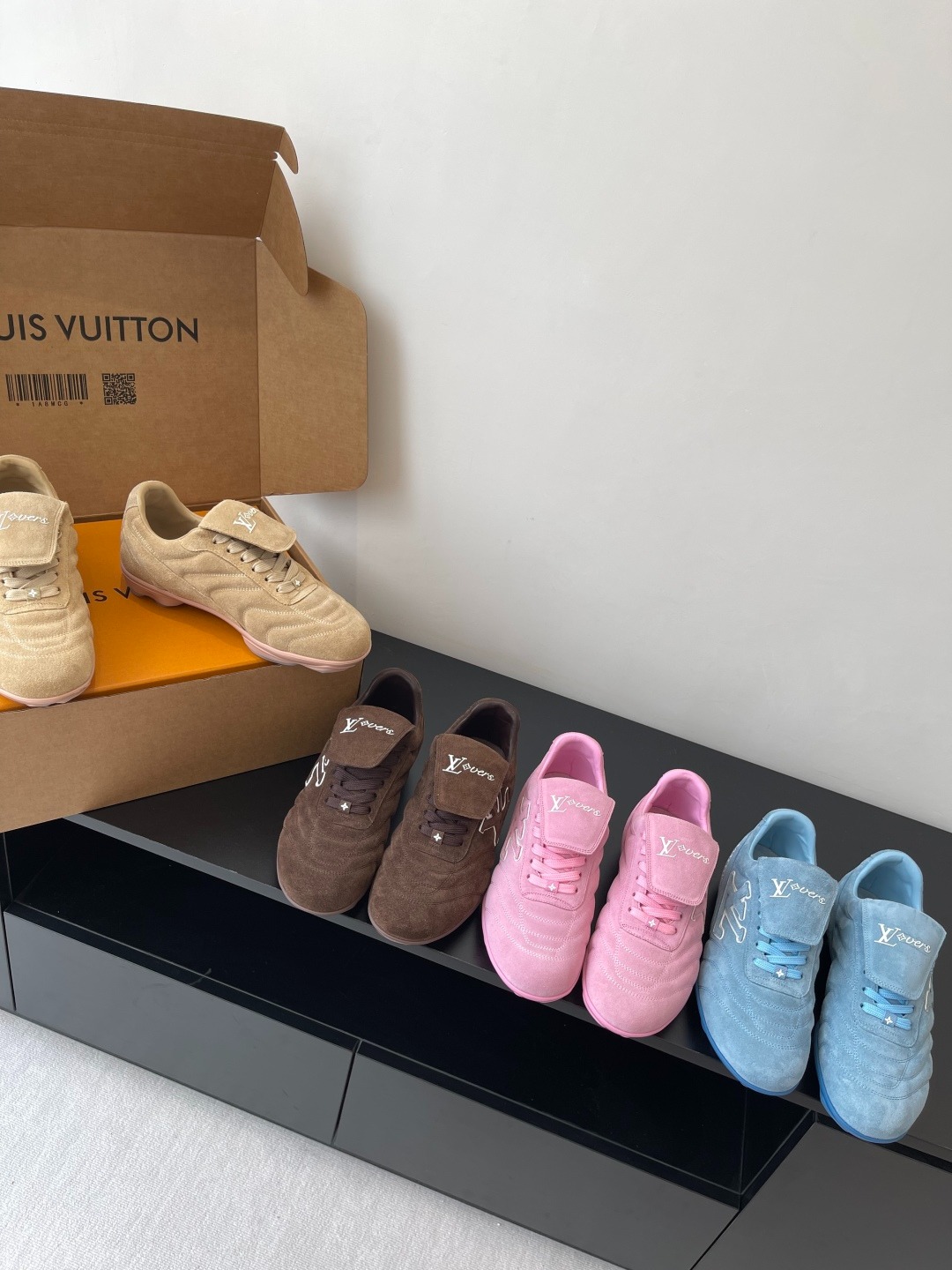 루*비통 풋 프린트 소서 축구화