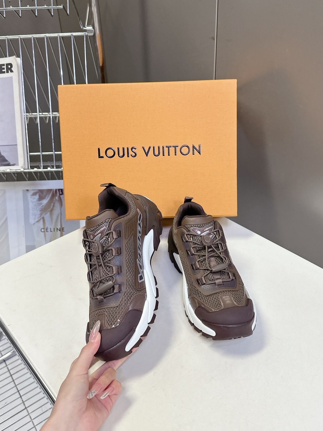 루*비통 25 최신 스니커즈