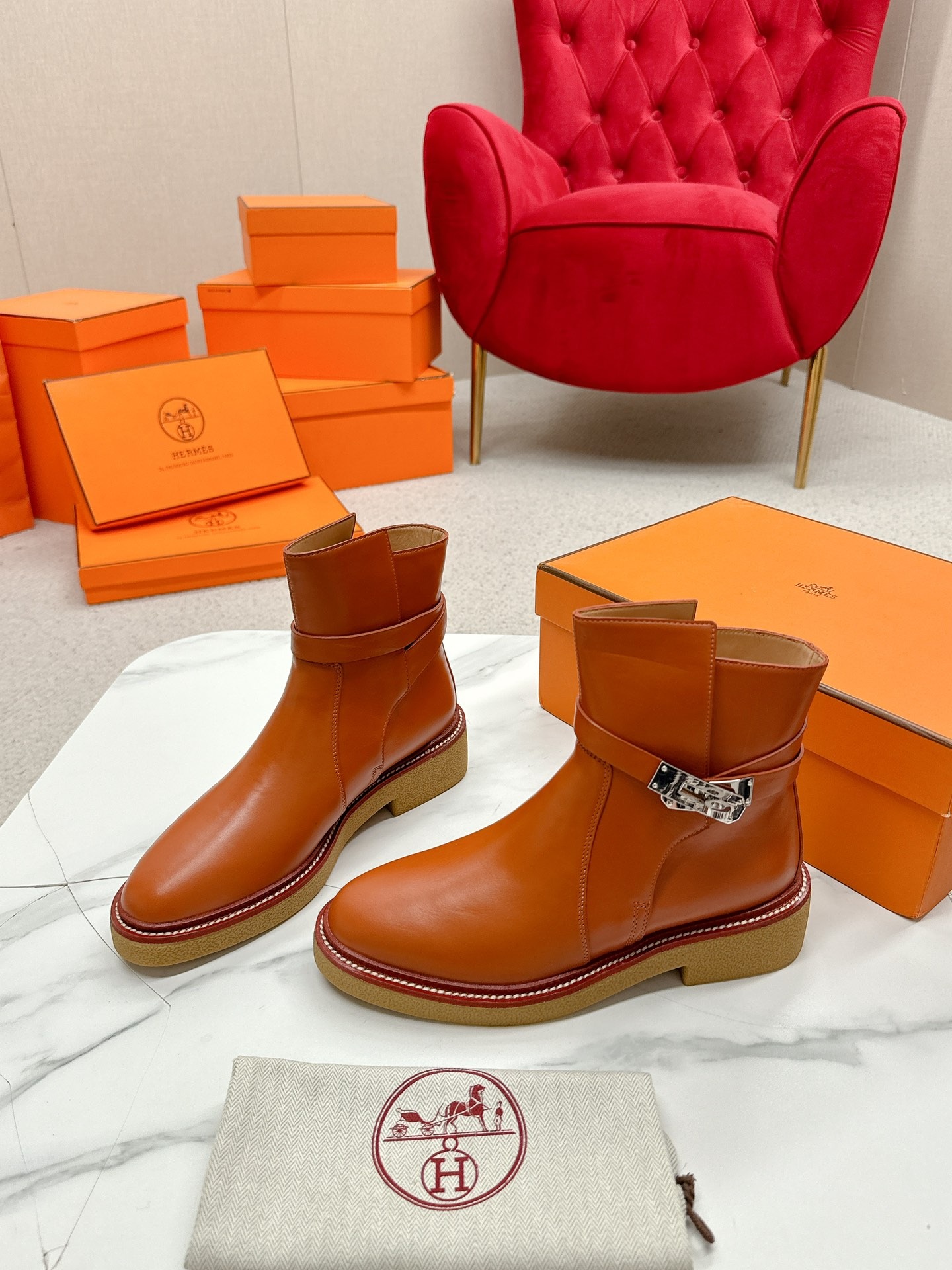 에*메스 신상 워킹 부츠