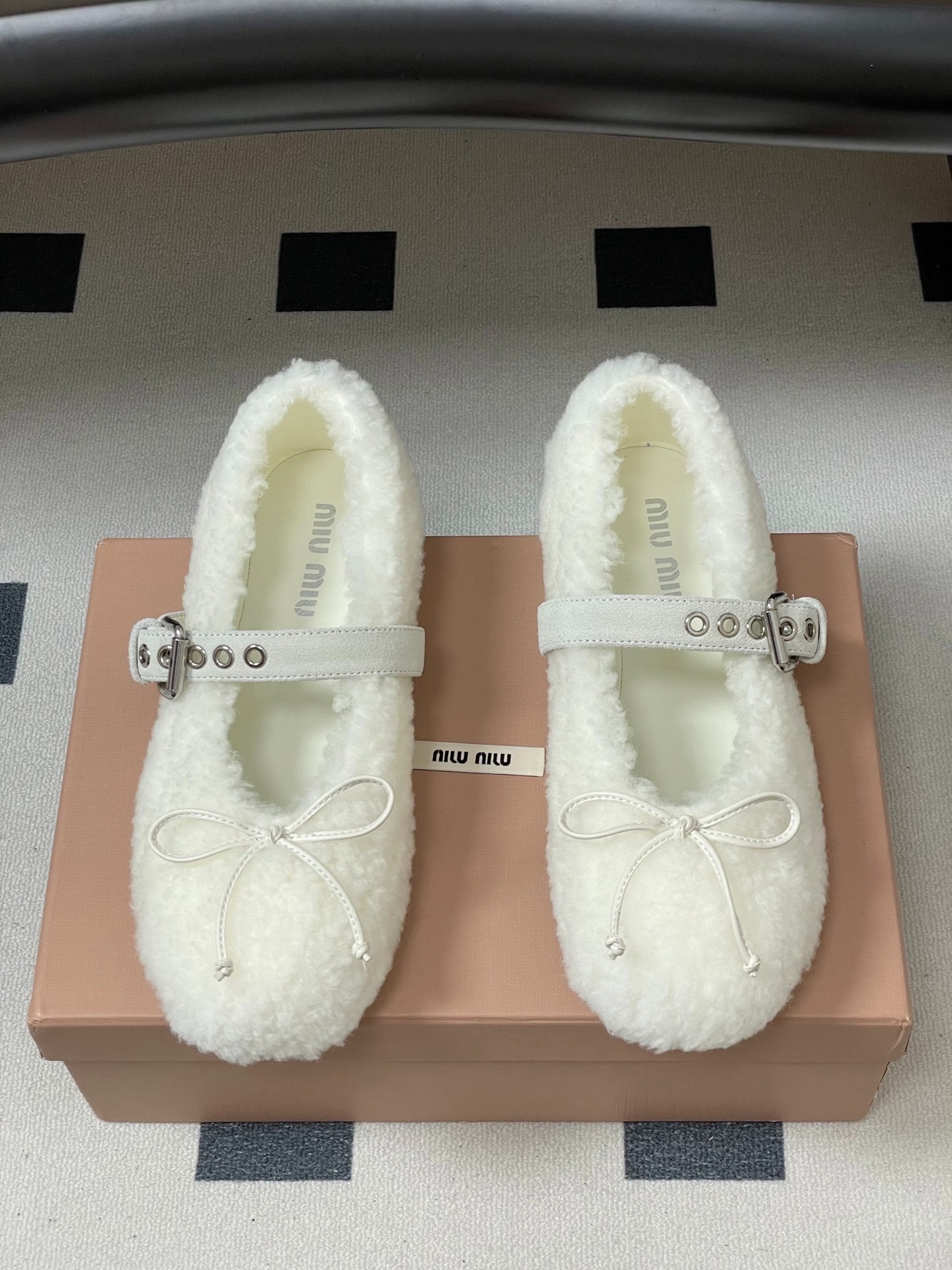 미*미* 25Ss 신상 메리제인 양털 발레단화