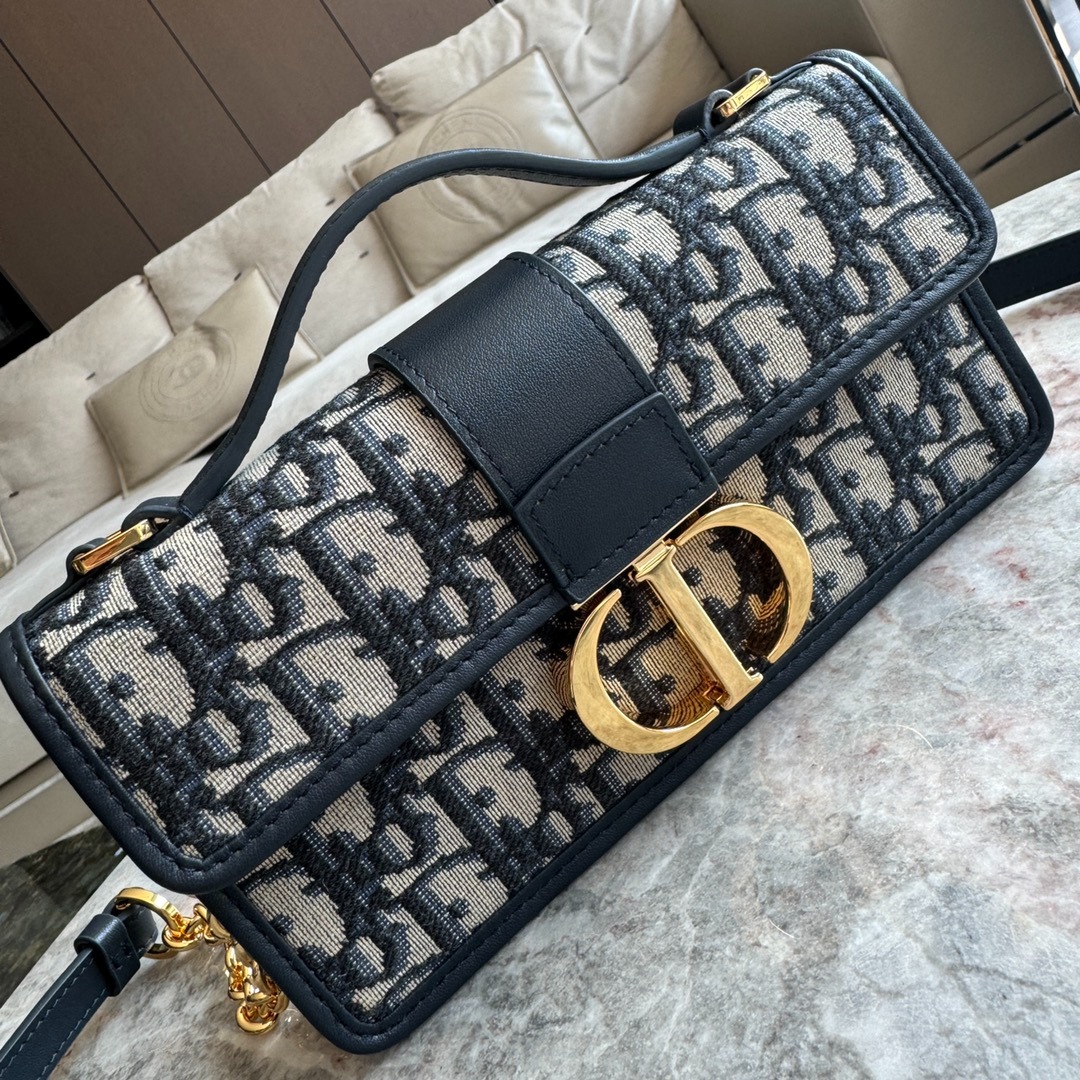 디올 미스몬테 미니 체인 클러치 S2356