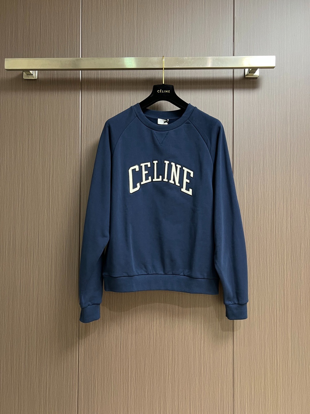 셀*느 아플리케 라운드 맨투맨