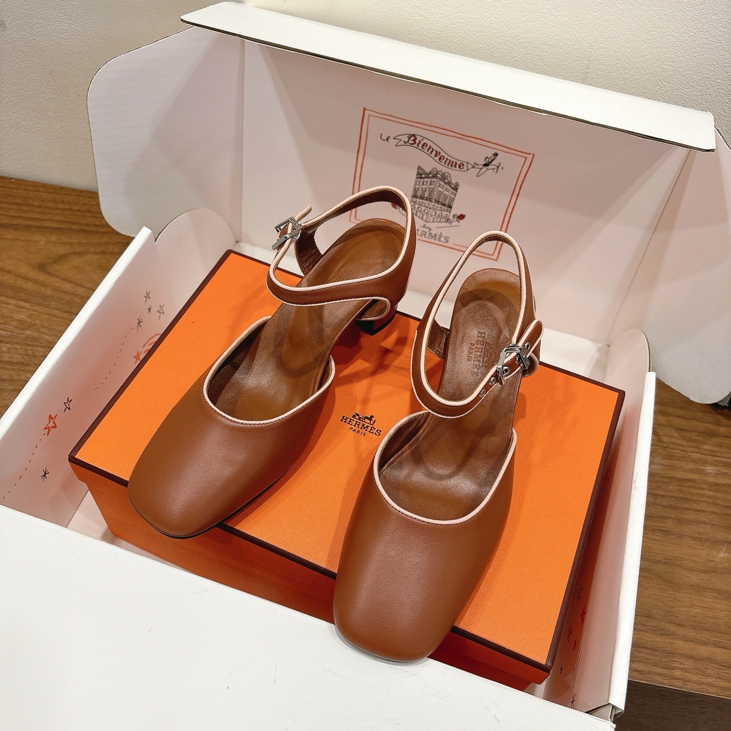 에*메스 25 신상 플랫 샌들