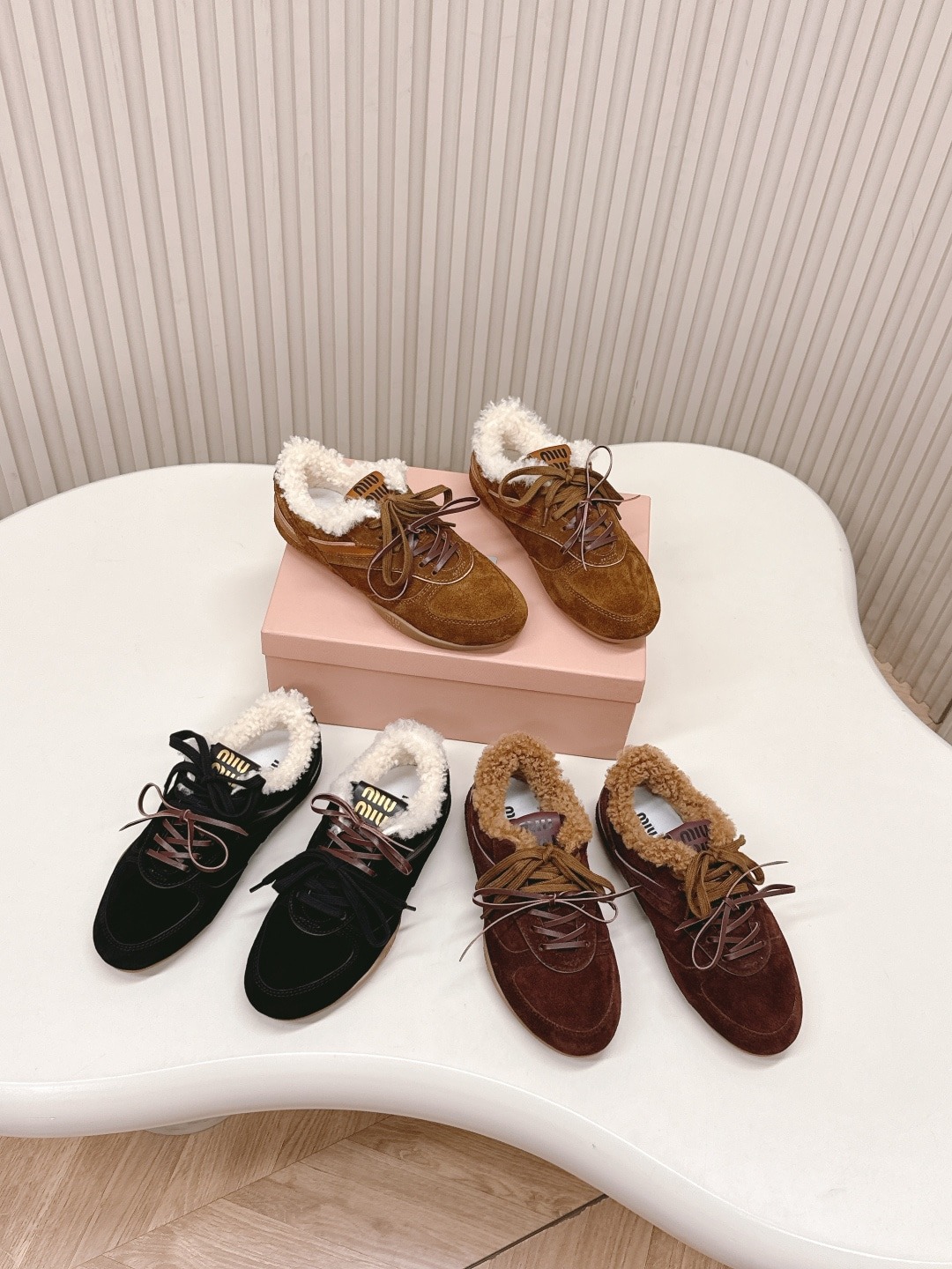 미*미* 신상 캐주얼 트레이닝화