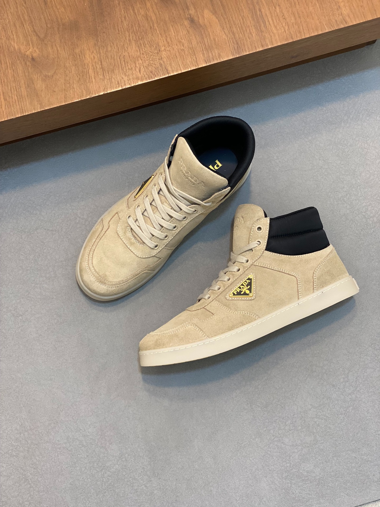 프*다 디스트릭트 하이탑 남성 스니커즈