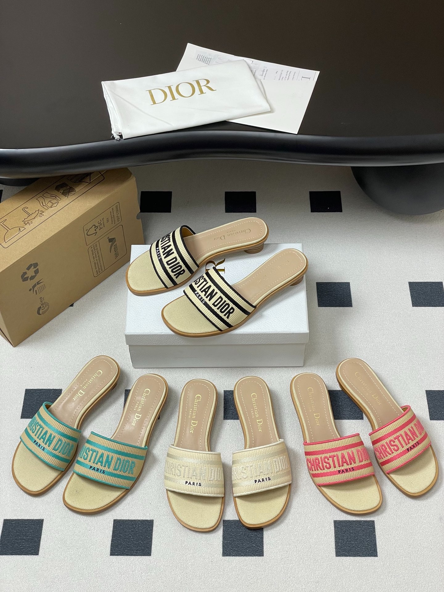 디* 25ss 봄여름 신상 스트랩 슬리퍼