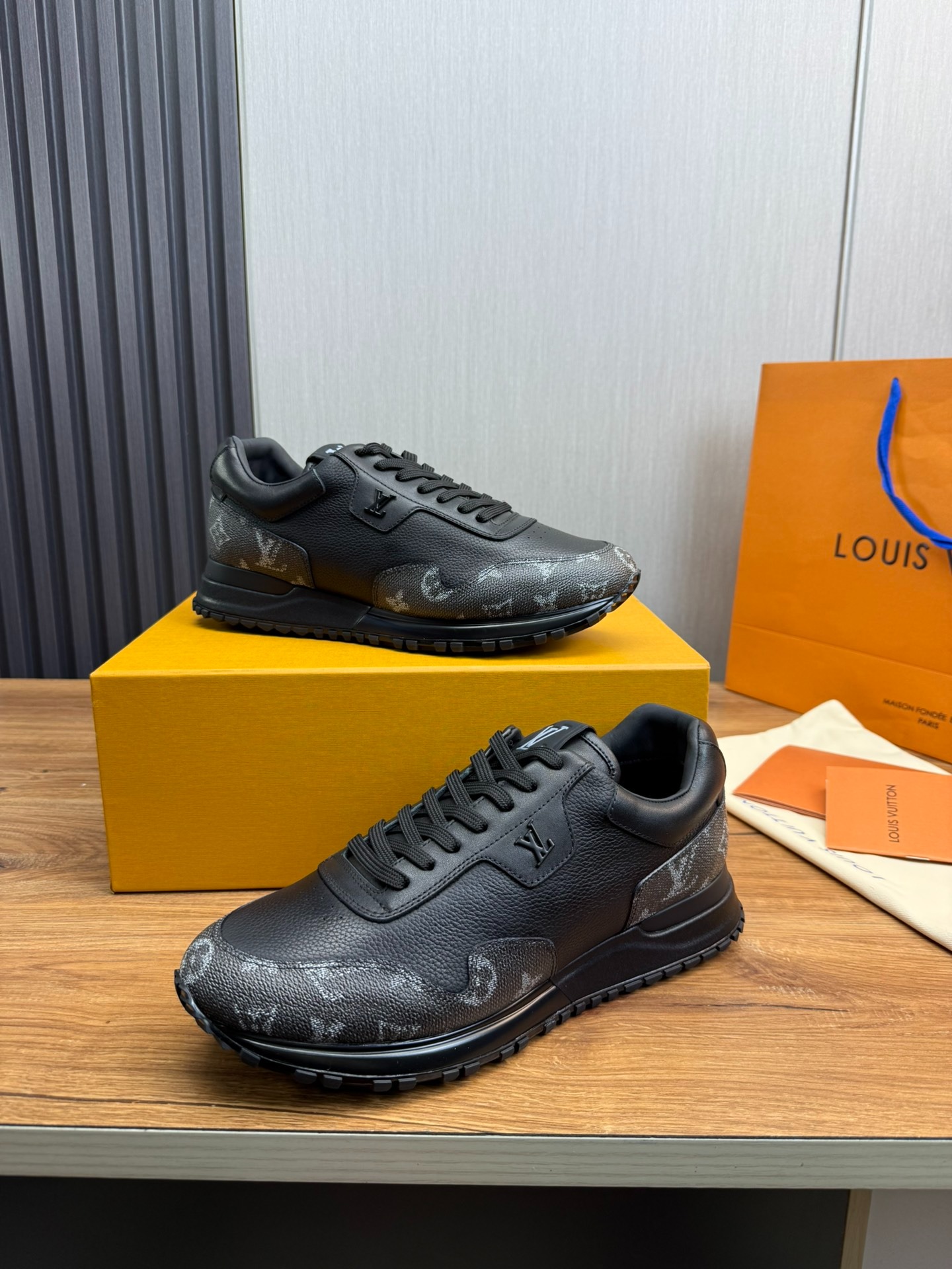 루이비통 신상 스니커즈