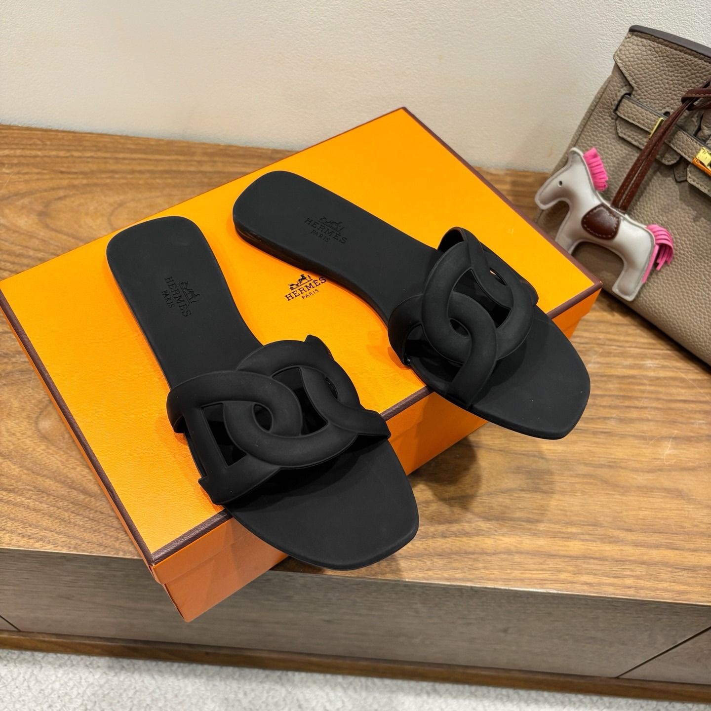 에*메스 2025 신상 슬리퍼