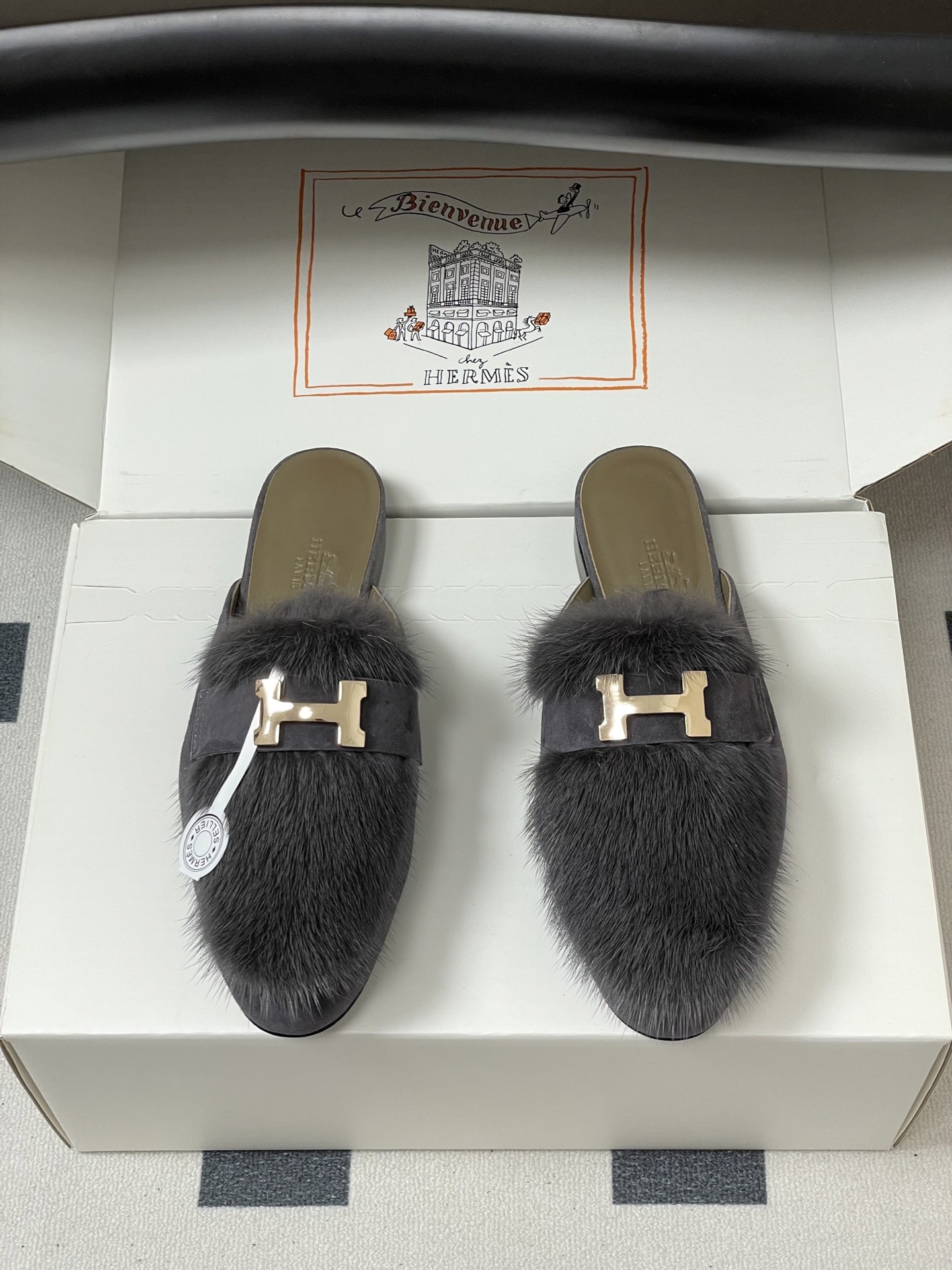 에*메스 클래식 밍크 퍼 세미슬리퍼