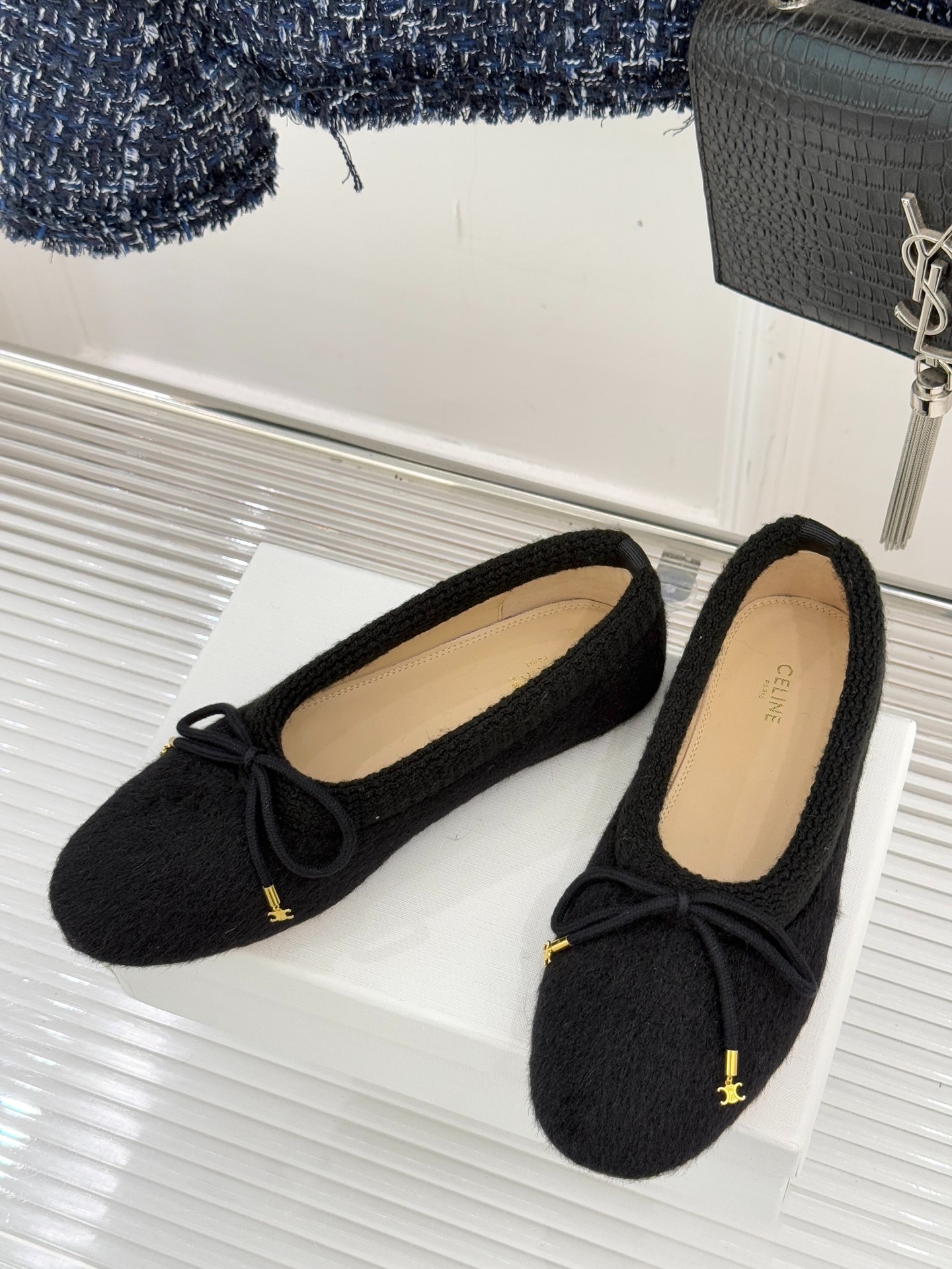 셀*느 25WF 신상 리본 니트 퍼 발레 슈즈