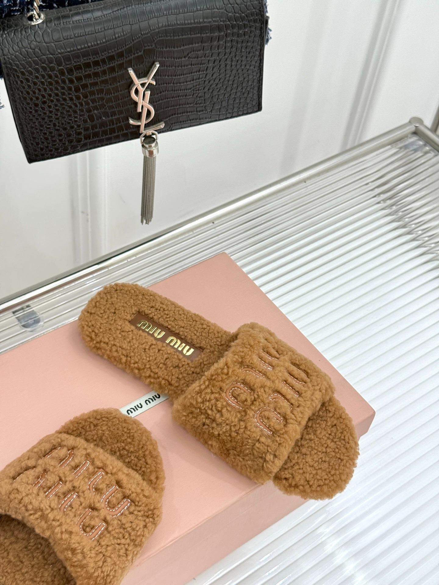 미*미* 25WF 신상 레터링 슬리퍼