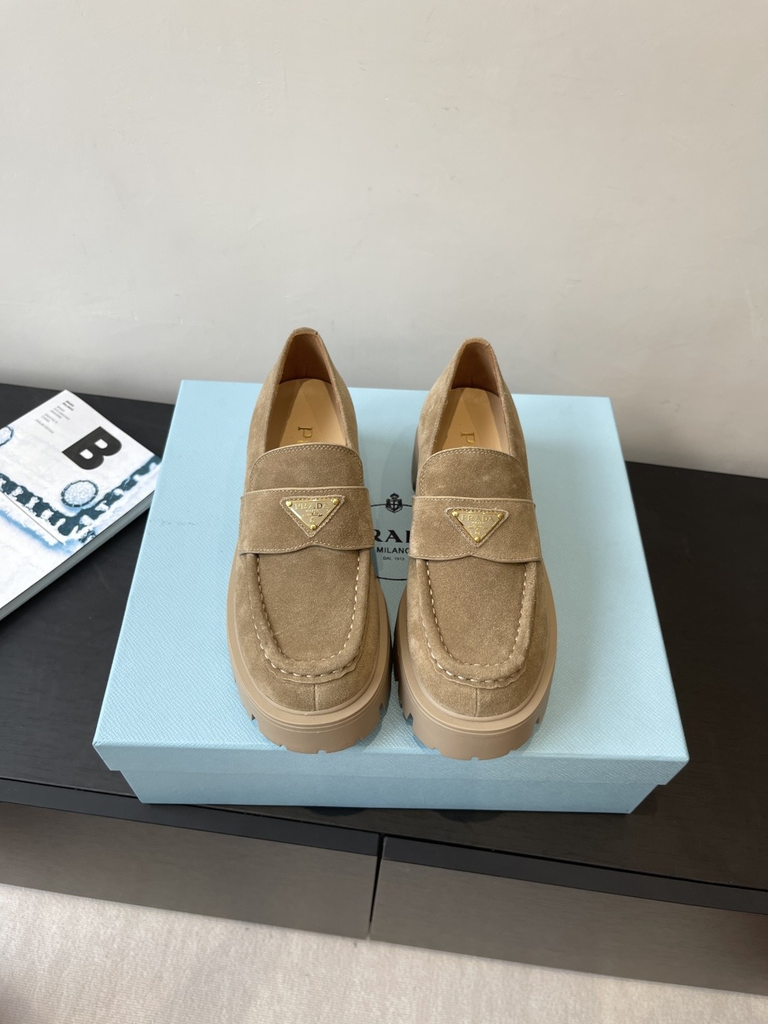 프*다 25ss 신상 통굽 로퍼