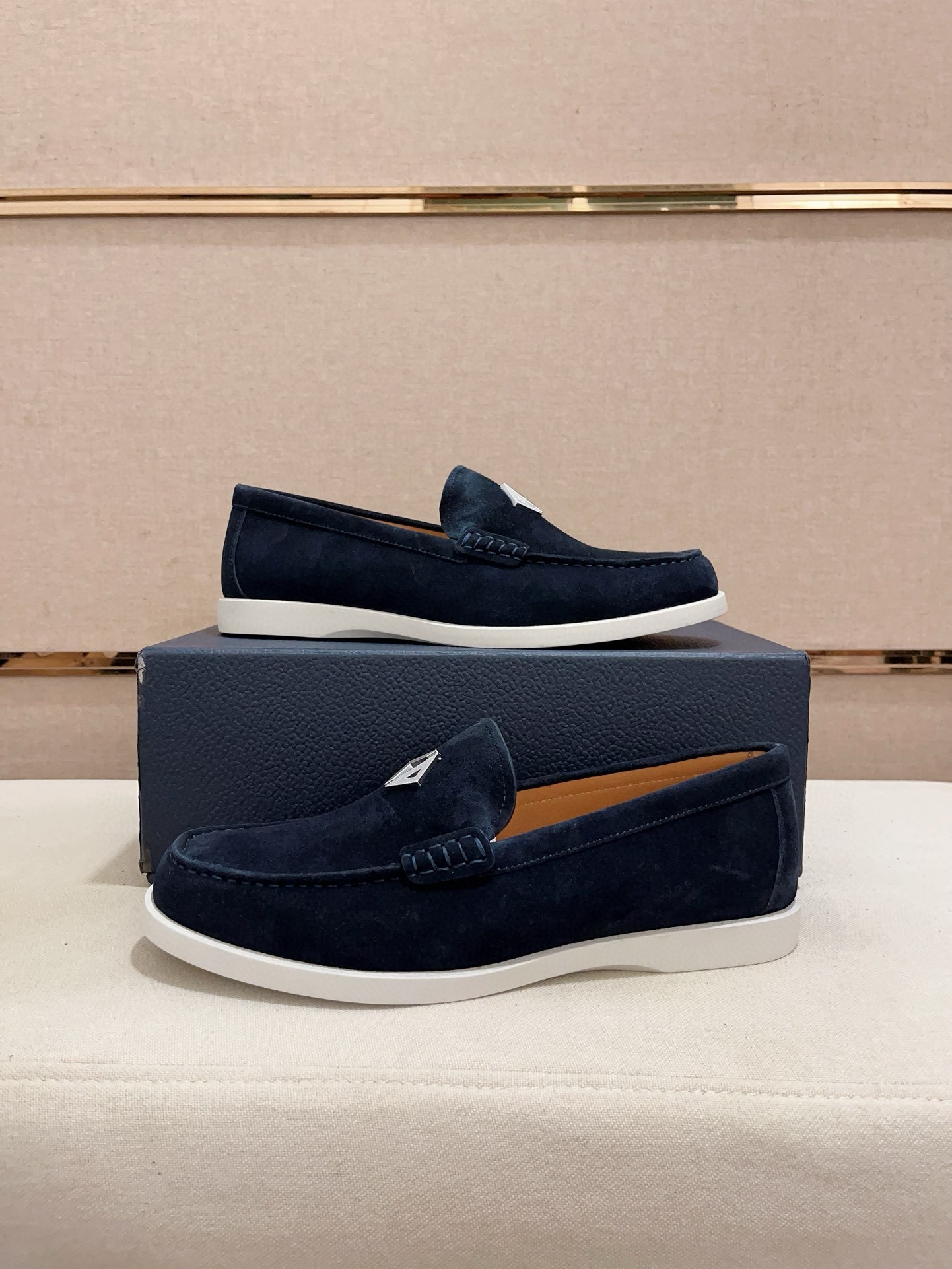 디* 신상 로얄 로퍼 스웨이드