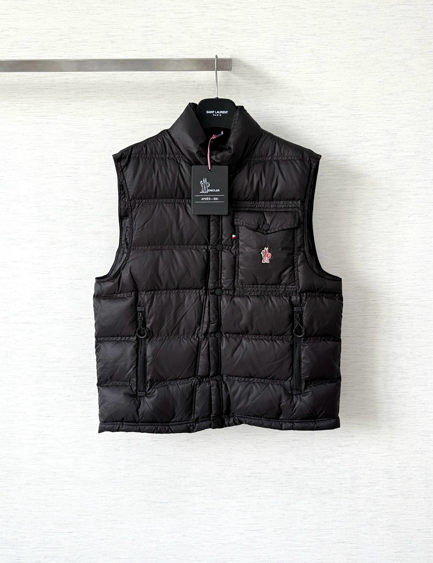 몽*레어 25FW 하이넥 패딩 베스트코트