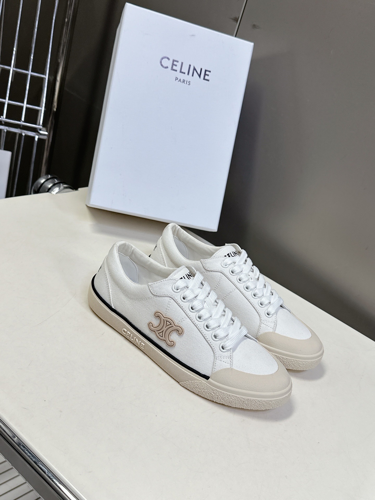 셀*느 25ss 봄여름 런닝화