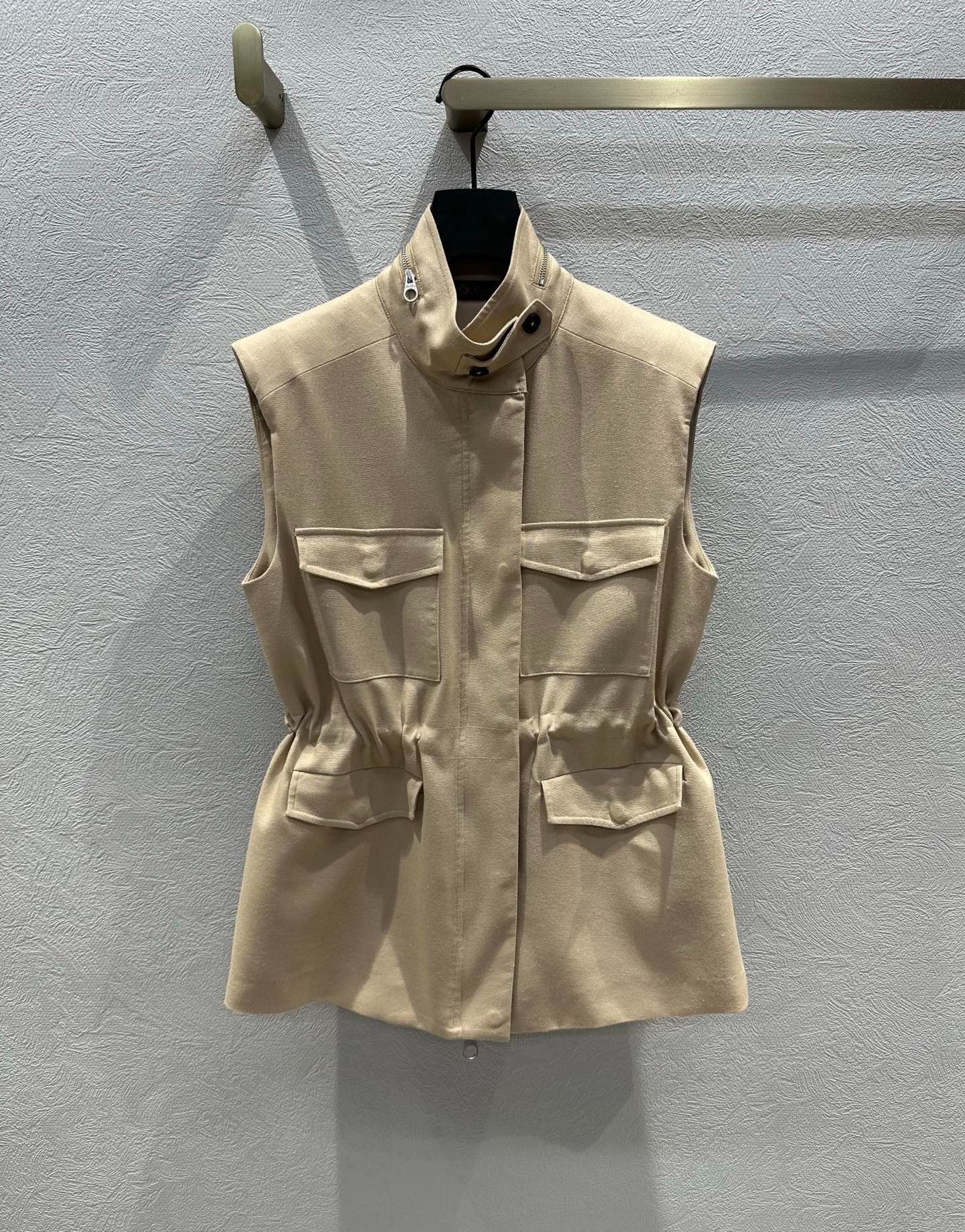 로*피아나  25 이른 봄 신상 조끼