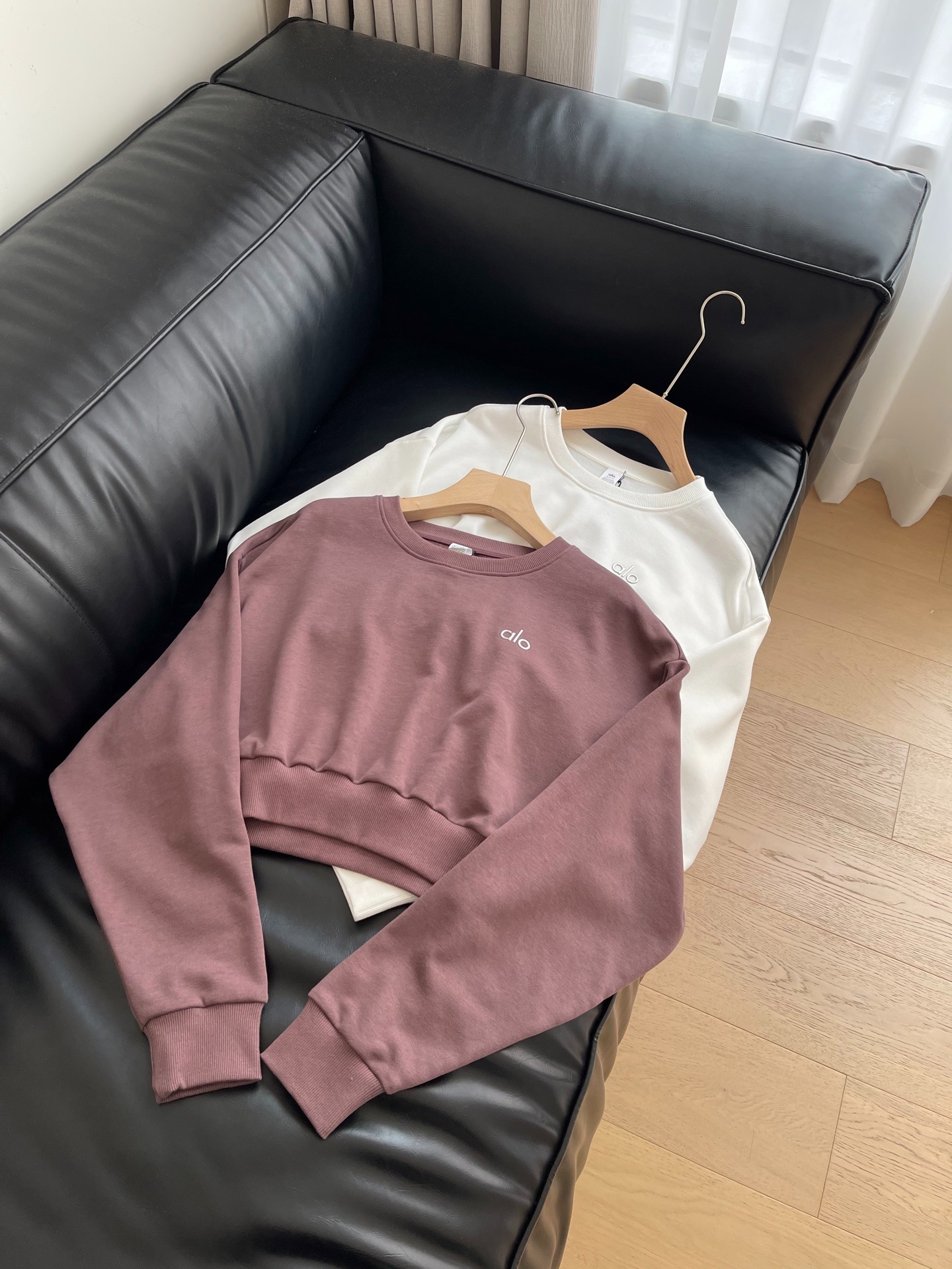 알* 2025 이른 봄 라운드넥 긴팔 숏 맨투맨