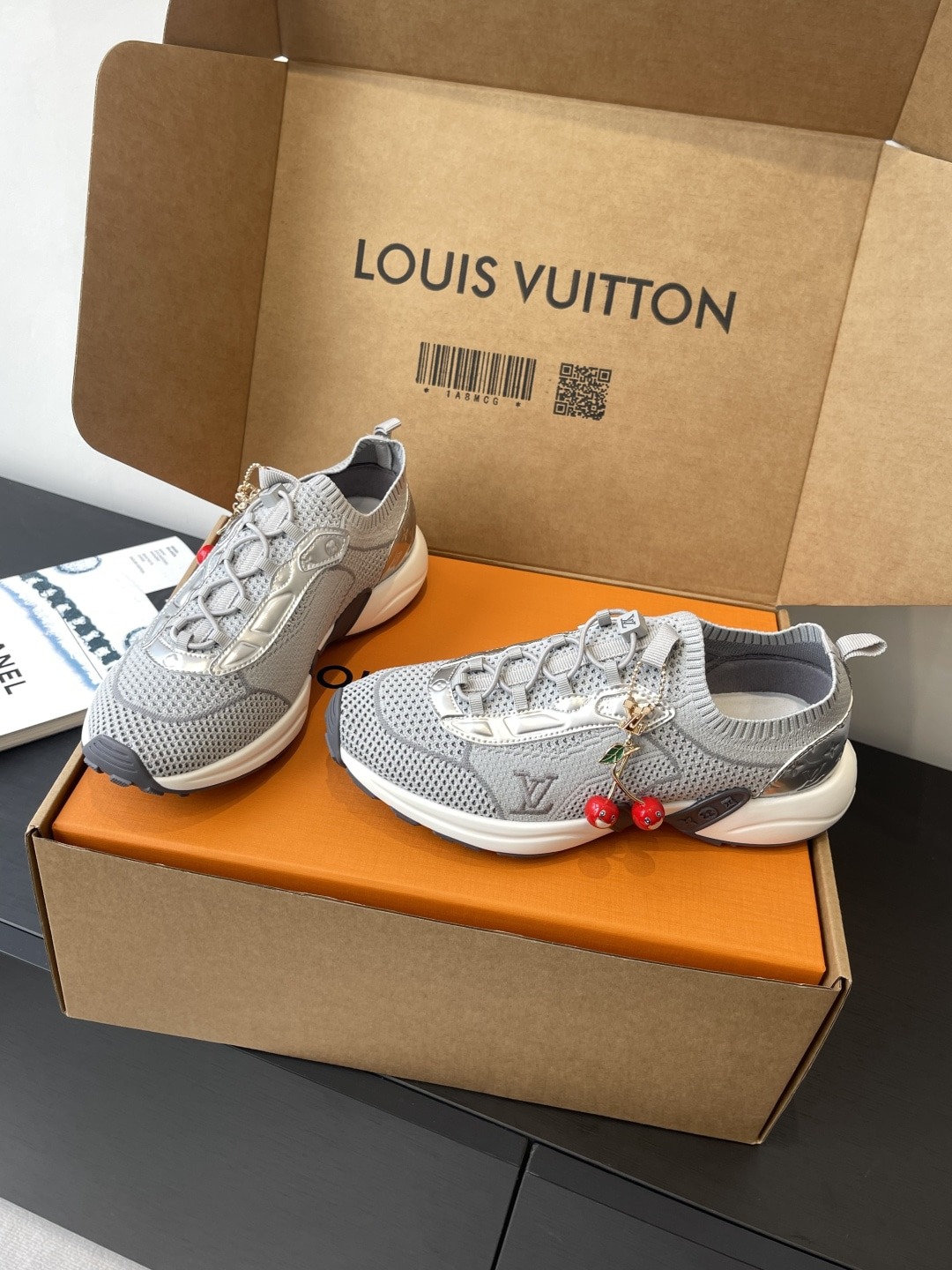 루*비통 25ss 신상 운동화