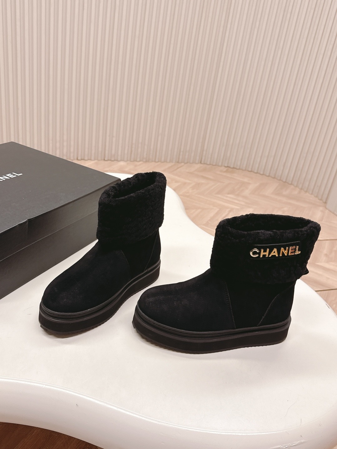 샤* 클래식 털부츠 스웨이드